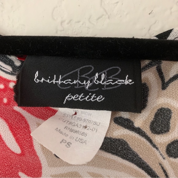 Brittany Black petites lovely top - Picture 5 of 8